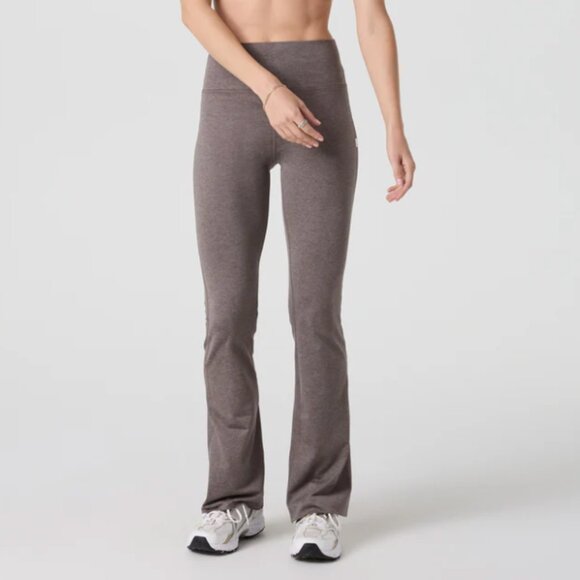Vuori Halo Slim Flare Pant (NWT) - Picture 1 of 9